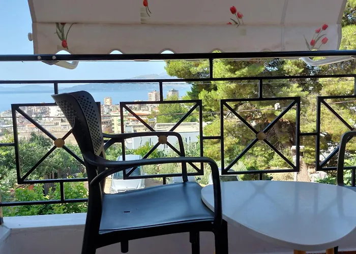 Lovely 1-Bedroom Rental Unit With Free Parking On Premises