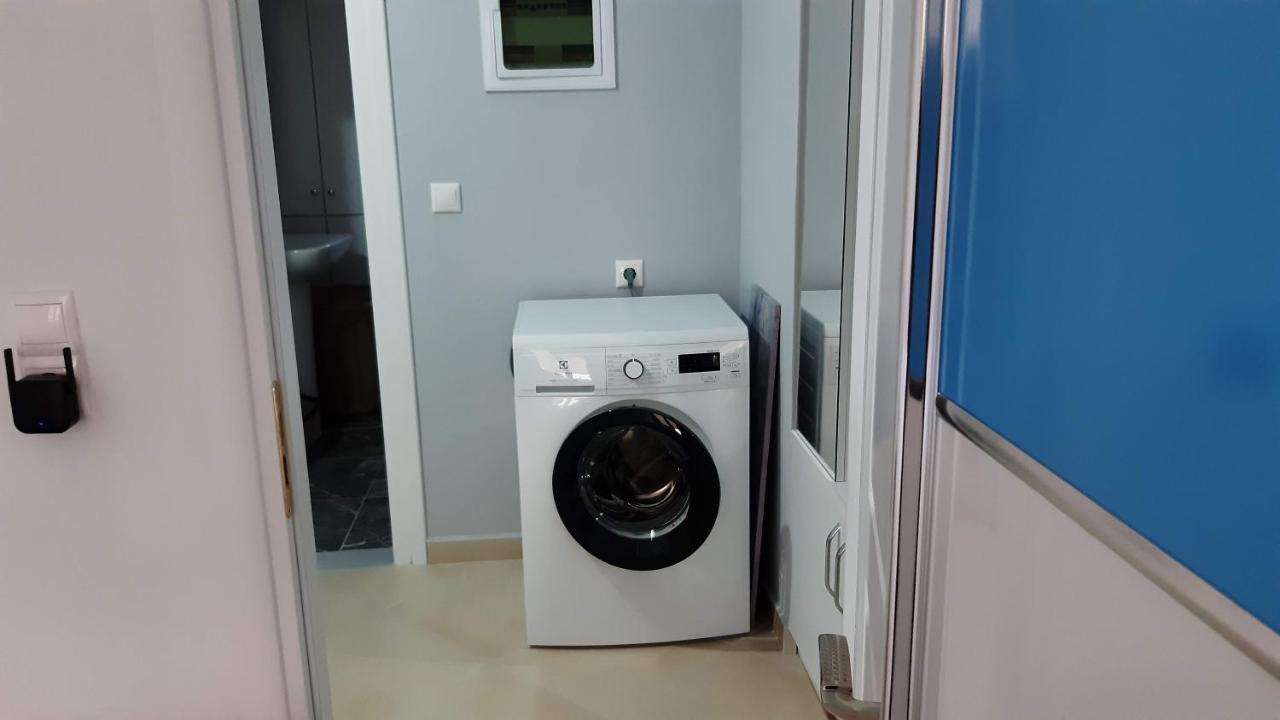 Lovely 1-bedroom Unit With Free Parking On Premises